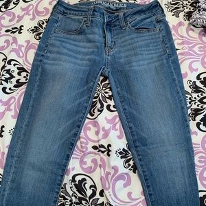 American Eagle super stretch jeans